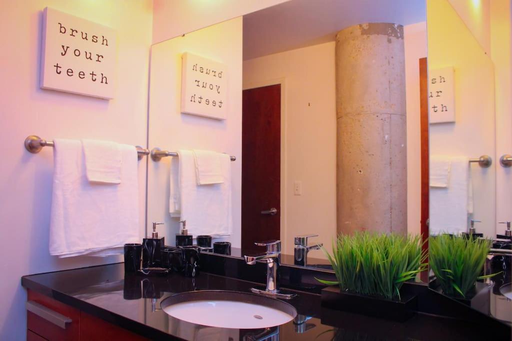 Cozy Stylish Downtown Loft Apartment เซนต์ลูอิส ภายนอก รูปภาพ
